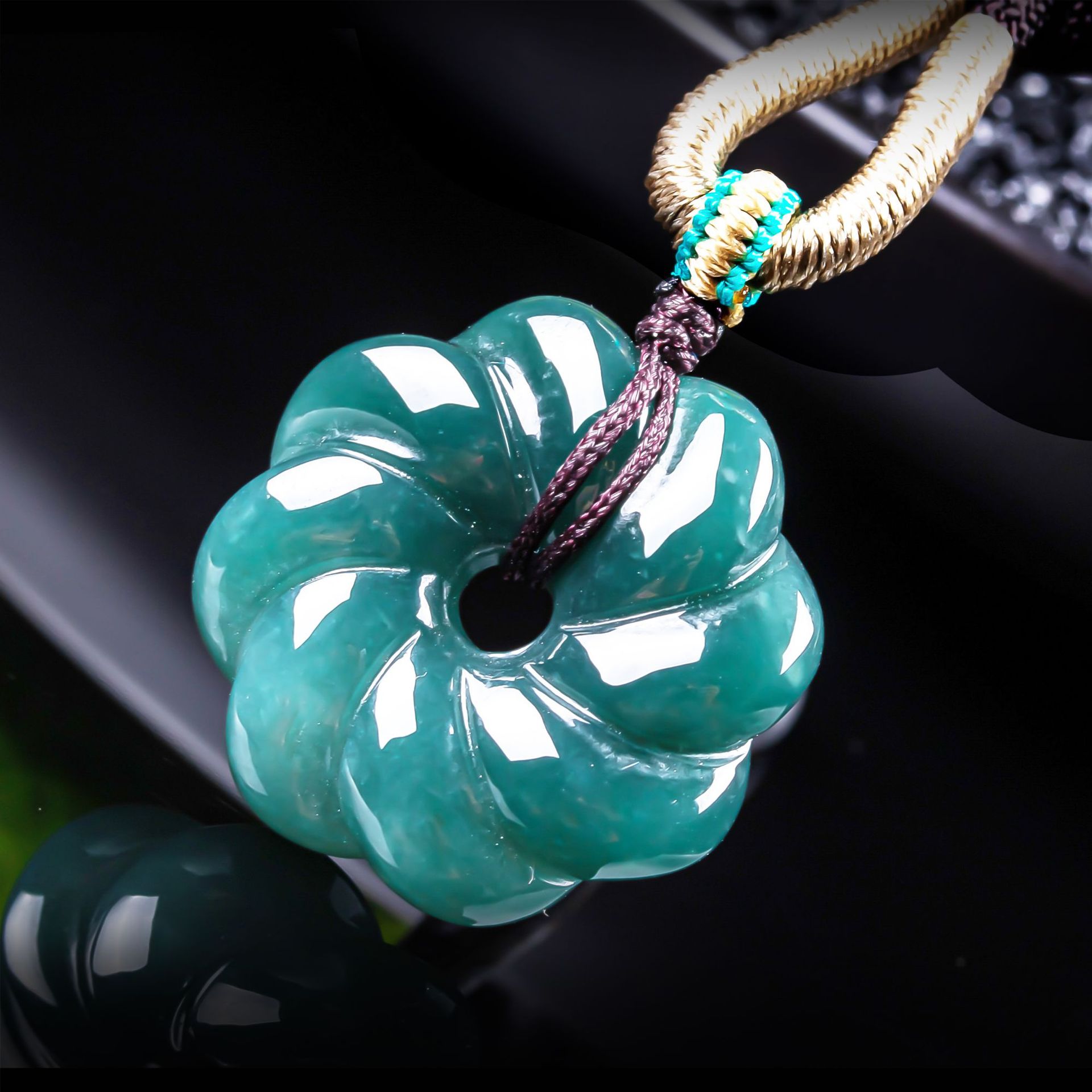 Natural Burmese Jadeite Flower - огляд і ціна Women'S Accessories And Jewelry